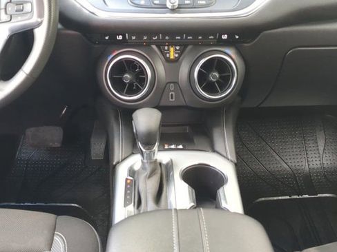Used 2024 Chevrolet Blazer LT w/ Convenience Package FWD image 17