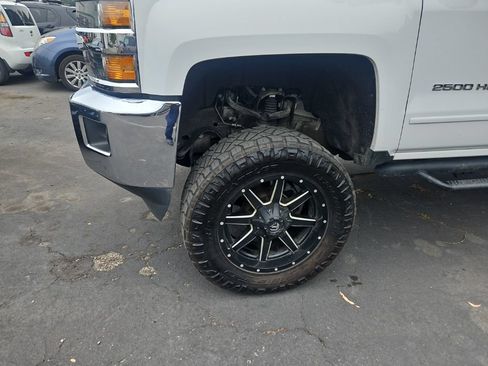 Used 2016 Chevrolet Silverado 2500 LT w/ LT Convenience Package AWD/4WD image 14