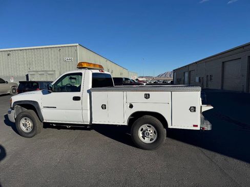 Used 2006 GMC Sierra 2500 W/T image 5
