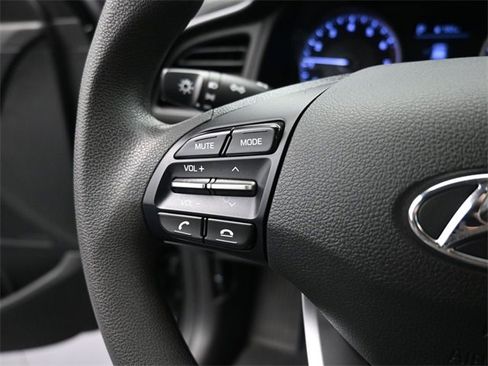 Used 2020 Hyundai Elantra SE w/ Cargo Package (C1) image 29