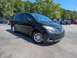 Used 2012 Toyota Sienna XLE image 3