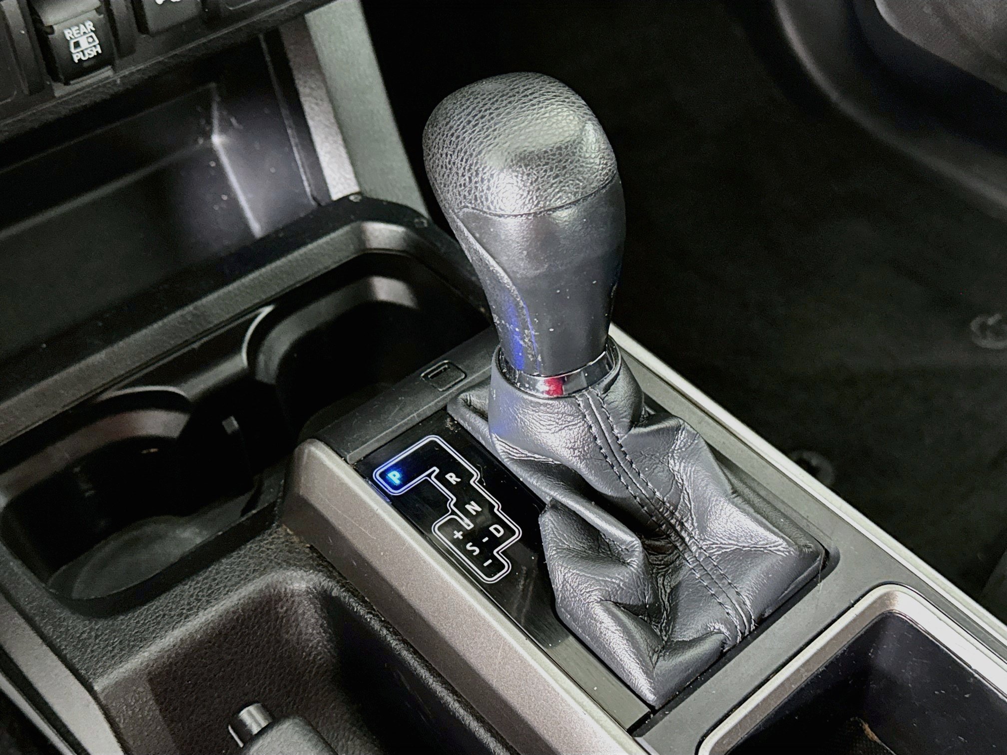 Used 2021 Toyota Tacoma SR5 AWD/4WD image 17