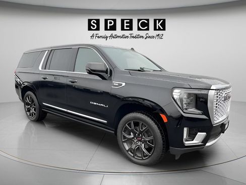 Used 2024 GMC Yukon XL Denali AWD/4WD image 7