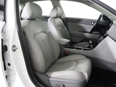 Used 2018 Kia Optima EX w/ Premium Package FWD image 32