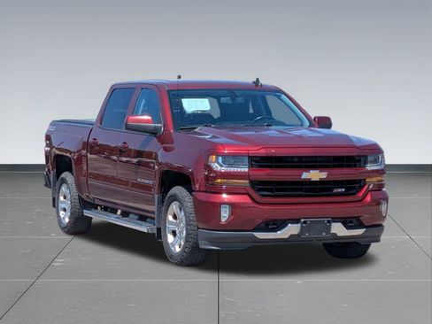 Used 2017 Chevrolet Silverado 1500 LT w/ All Star Edition AWD/4WD image 7
