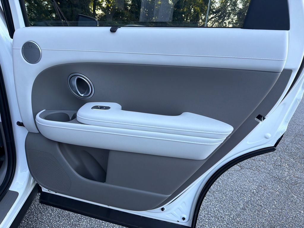 Used 2026 Hyundai Palisade FWD Hybrid image 16
