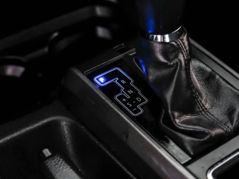 Used 2016 Toyota Tacoma TRD Sport w/ Towing Package RWD image 23