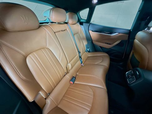 Used 2022 Maserati Levante Modena image 27