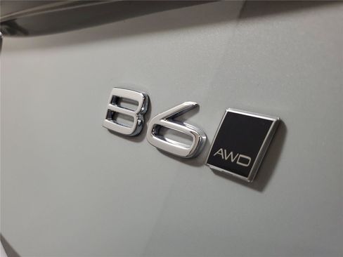 Certified 2026 Volvo XC90 B6 Ultra AWD/4WD image 7