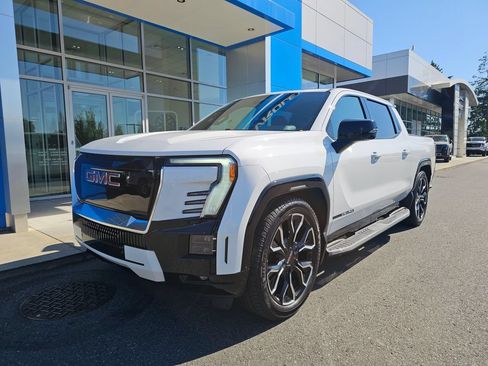 Used 2026 GMC Sierra EV Denali AWD/4WD image 3