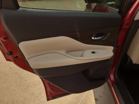 Used 2020 Nissan Murano Platinum w/ Cargo Package FWD image 14