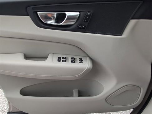 Used 2025 Volvo XC60 T8 Core w/ Protection Package Premier image 32