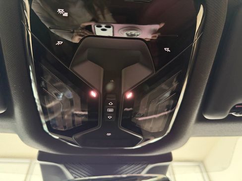 Certified 2025 BMW 530i xDrive image 27