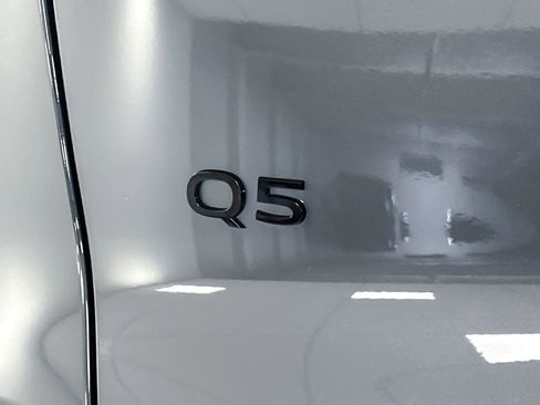 Certified 2025 Audi Q5 Premium Plus w/ Premium Plus image 27