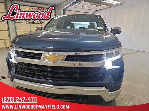 Used 2023 Chevrolet Silverado 1500 LT image 3