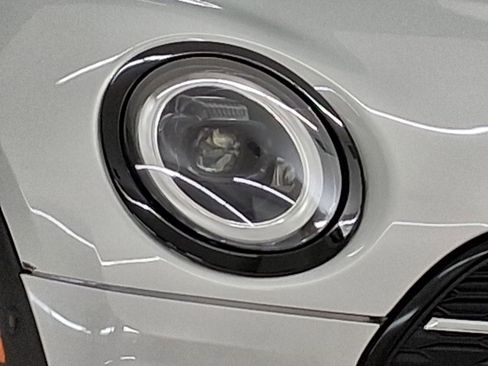 Certified 2023 MINI Cooper Clubman S FWD image 9