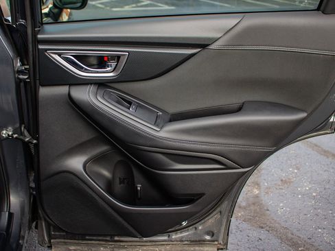 Used 2020 Subaru Forester Premium image 20