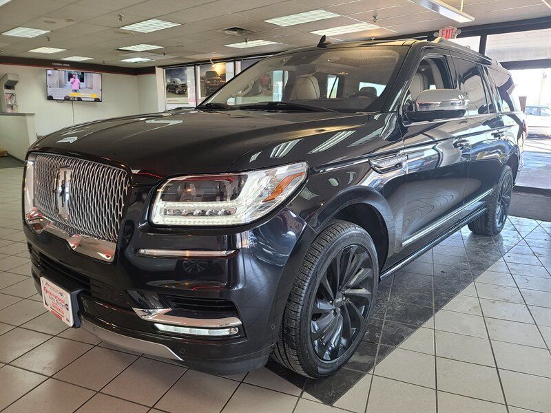 Used Lincoln Navigator L Black Label for Sale in Vandalia, OH
