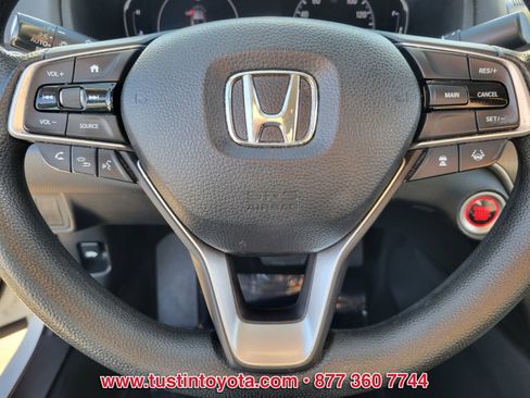 Used 2018 Honda Accord LX image 18