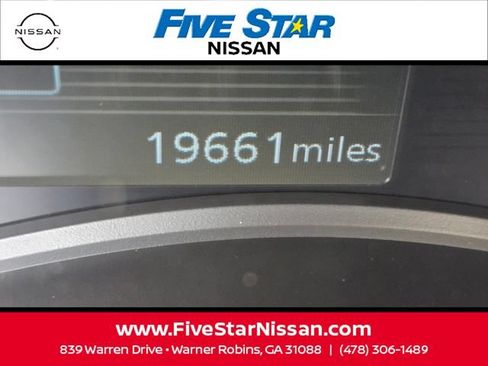Used 2023 Nissan Kicks SR w/ SR Premium Package FWD image 24
