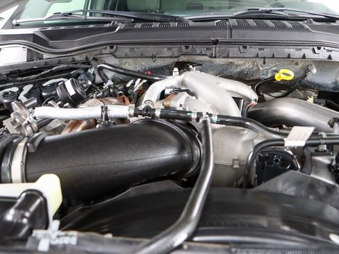 Used 2021 Ford F250 XLT image 32