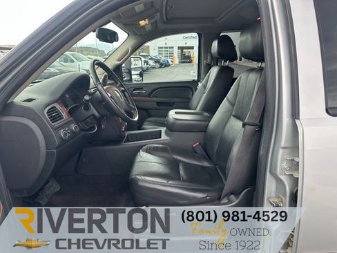 Used 2010 Chevrolet Silverado 1500 LTZ w/ Convenience Package image 2