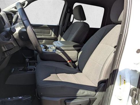 Used 2024 RAM 3500 Tradesman w/ Chrome Appearance Group image 17