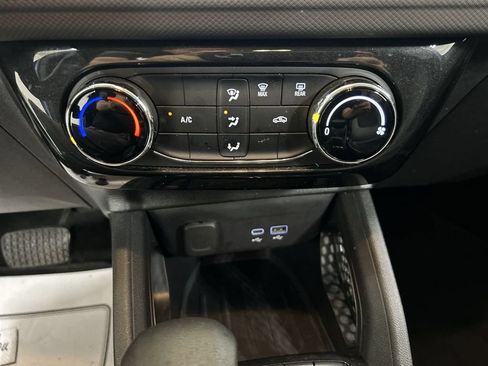Certified 2024 Chevrolet TrailBlazer LT FWD image 16