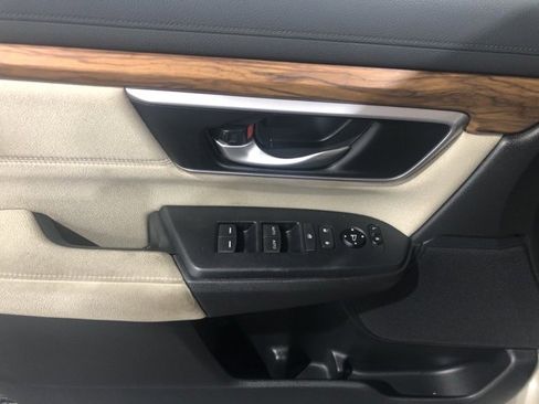 Used 2017 Honda CR-V EX image 11