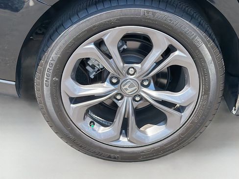 Used 2023 Honda Accord EX image 9