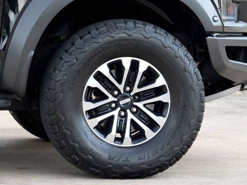 Used 2020 Ford F150 Raptor w/ Equipment Group 802A Luxury AWD/4WD image 29