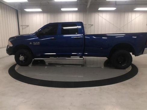 Used 2018 RAM 3500 Tradesman w/ Chrome Appearance Group image 5