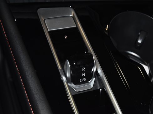 New 2026 Volkswagen Atlas Peak Edition AWD/4WD image 12