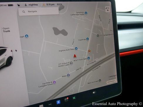 Used 2021 Tesla Model Y Long Range image 18