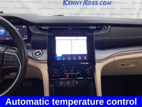 Used 2021 Jeep Grand Cherokee L Limited image 17