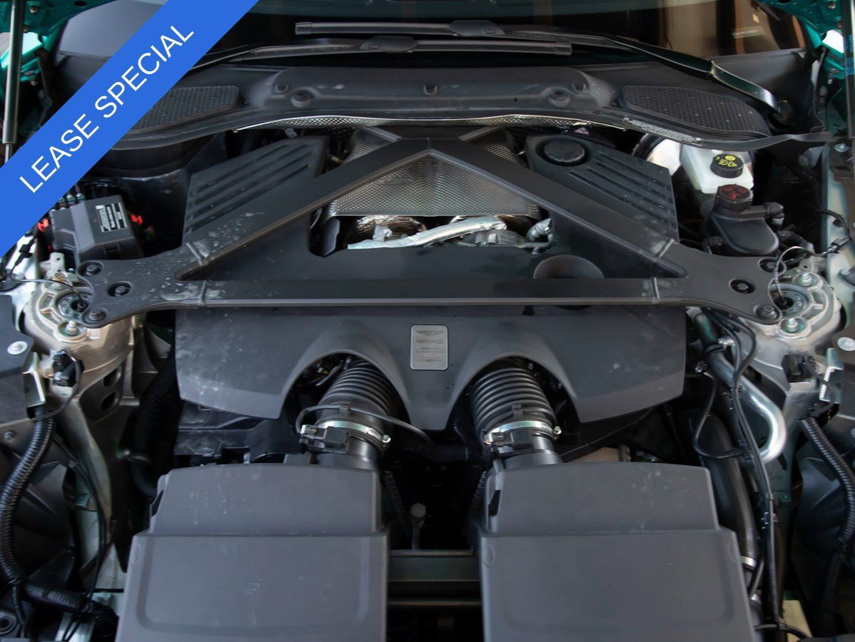 Used 2025 Aston Martin V8 Vantage Coupe RWD image 26