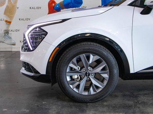 New 2025 Kia Sportage SX image 17