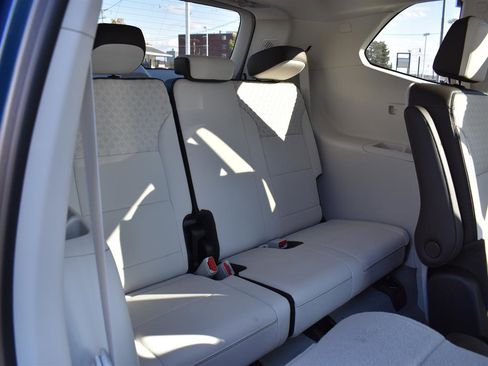 New 2026 GMC Acadia Denali w/ Super Cruise Package image 8