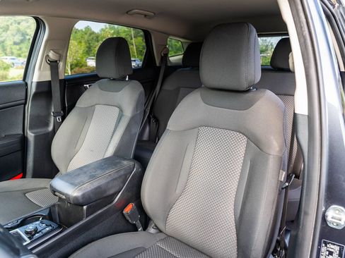 Used 2023 Kia Sportage LX FWD image 18