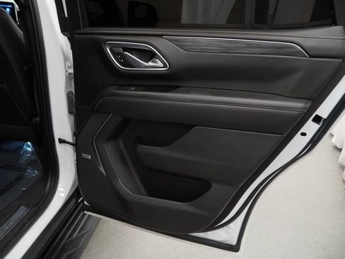 Used 2021 GMC Yukon SLT RWD image 43