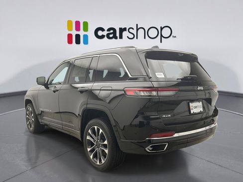 Used 2022 Jeep Grand Cherokee Overland w/ Luxury Tech Group IV image 3