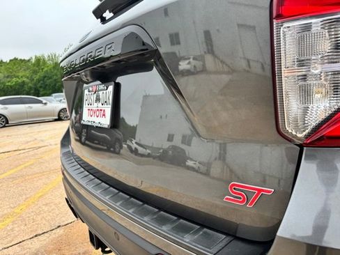 Used 2020 Ford Explorer ST w/ ST Street Pack AWD/4WD image 13
