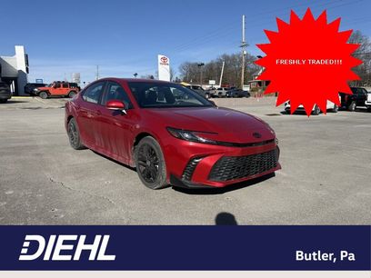 Used 2025 Toyota Camry SE w/ Convenience Package