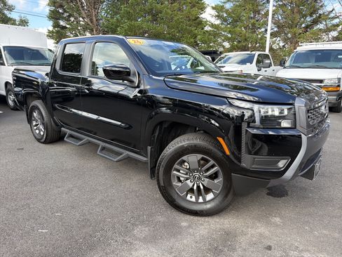 Used 2026 Nissan Frontier SV w/ SV Convenience Package AWD/4WD image 2