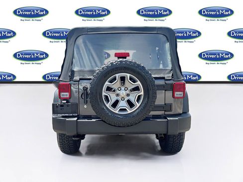 Used 2018 Jeep Wrangler Unlimited Sport AWD/4WD image 6