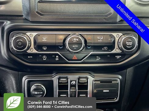 Used 2020 Jeep Wrangler Unlimited Sahara AWD/4WD image 9