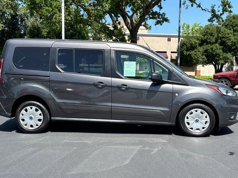 Used 2022 Ford Transit Connect XLT FWD image 2