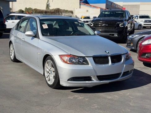 Used 2006 BMW 325i Sedan image 2