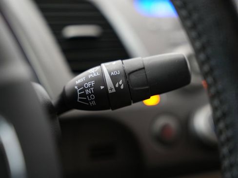 Used 2011 Honda Civic Hybrid Sedan image 16