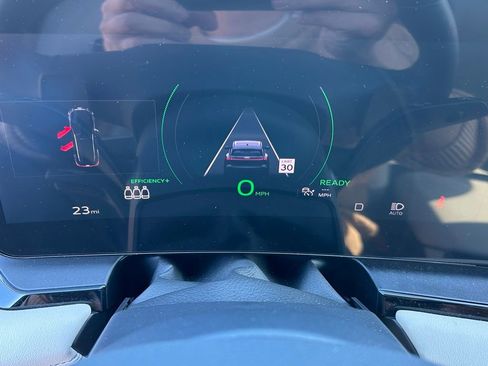 Used 2025 Audi Q6 e-tron Premium w/ Convenience Package image 29